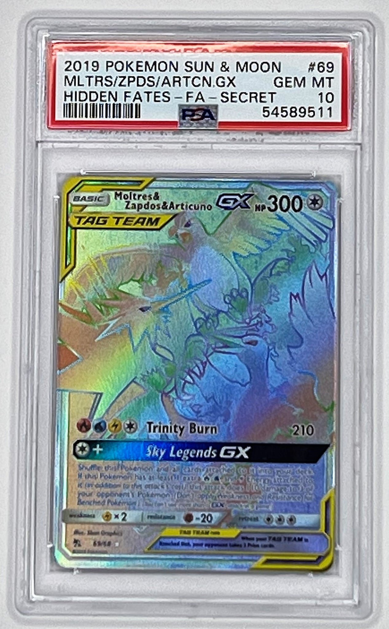 Shiny Pokémon and Rare Secret Cards from Pokémon TCG: Hidden Fates